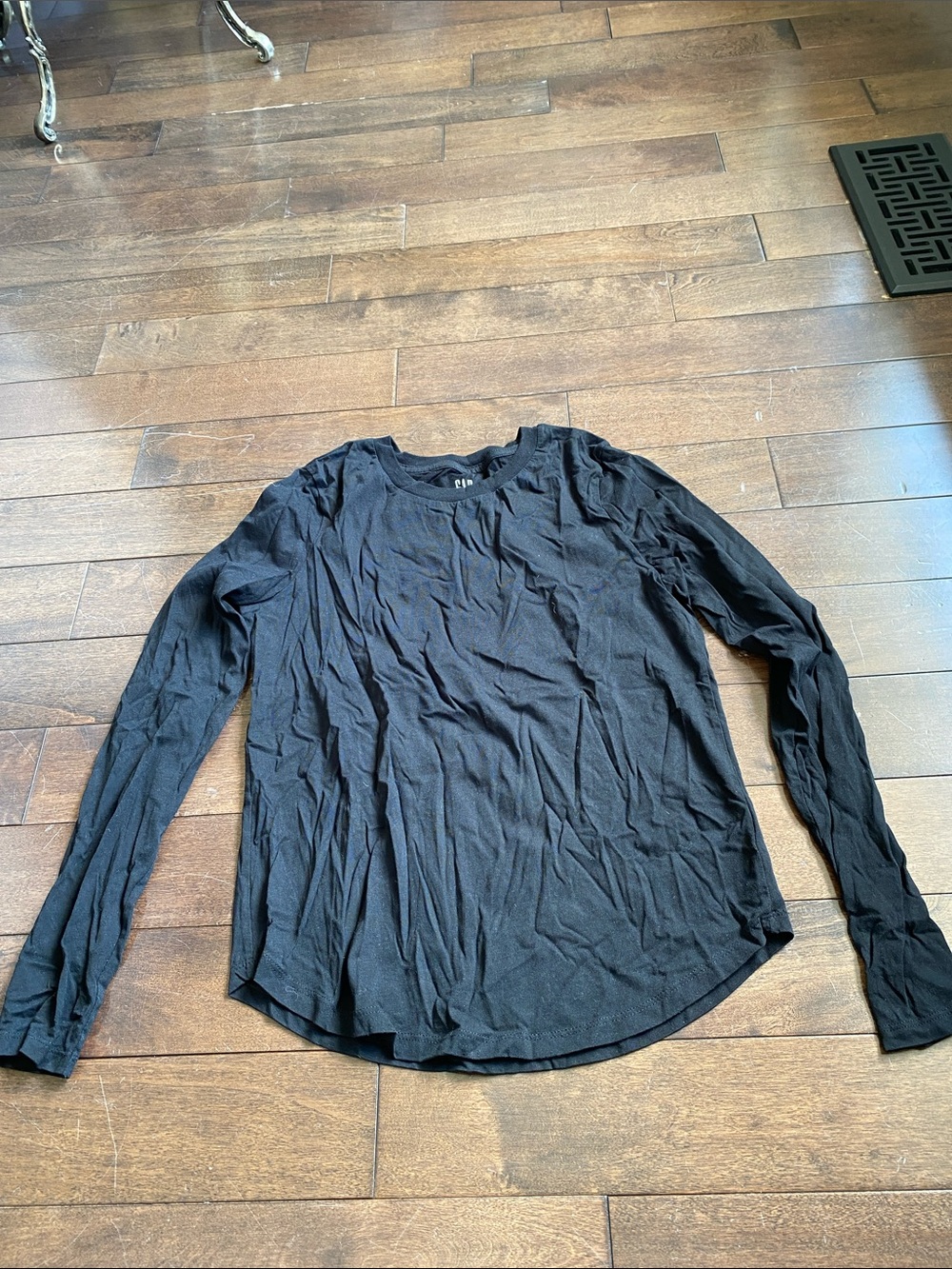 Black Long-Sleeve Crewneck Shirt - Men